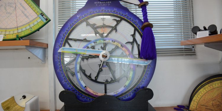 Mengenal Astrolabe, Instrumen Astronomi yang Berkembang di Abad Pertengahan