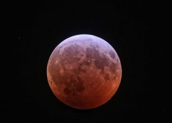 Gerhana Bulan Total Saat Bulan dalam Perihelion