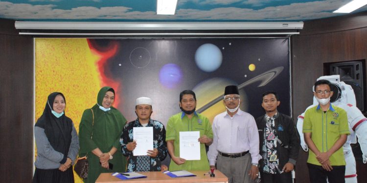 Penandatanganan Nota Kesepakatan OIF UMSU dan Pesantren Al-Azhar Lil Mukhtarin