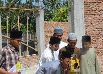 Pengakurasian Arah Kiblat Di Pesantren Tahfiz Az-Zaitunah Payabakung & Masjid Hidayatul Muslimin Bandar Selamat Oleh OIF UMSU