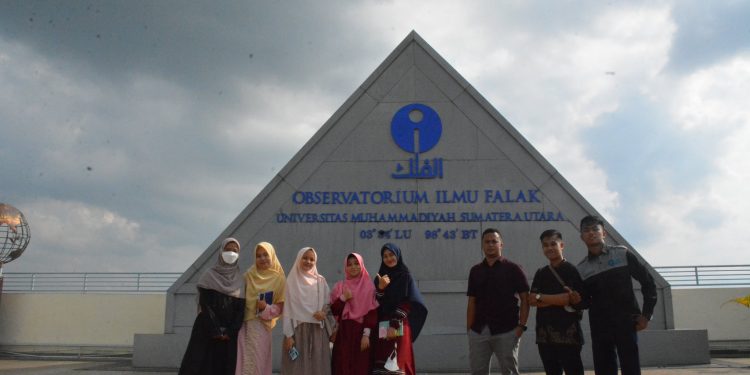 Mahasiswa Semester 7 STIT Ar-Raudlatul Hasanah Kunjungi OIF UMSU