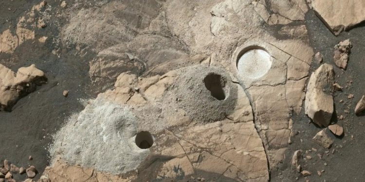 Temuan Zat Organik dalam Sampel Batuan di Mars