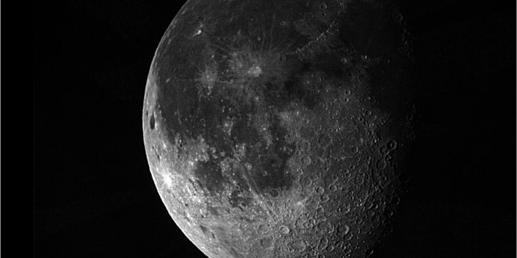 Bulan Waning Gibbous 19 Rabiulawal 1444 H
