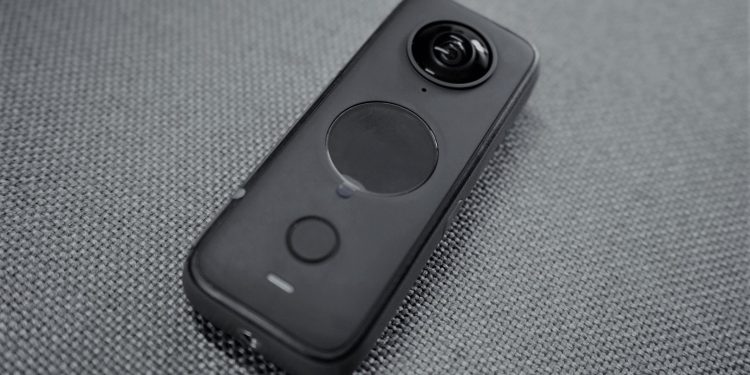 Kamera Insta360 One X2