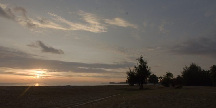 Equation of Time dan Faktor Penentunya