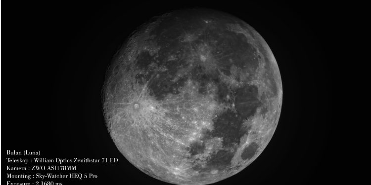 Bulan Waxing Gibbous 06 Maret 2023