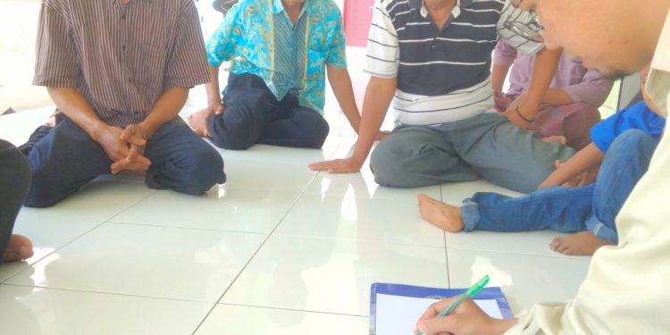 Tim OIF UMSU Lakukan Pengakurasian Arah Kiblat di Masjid Taqwa PRM Secanggang