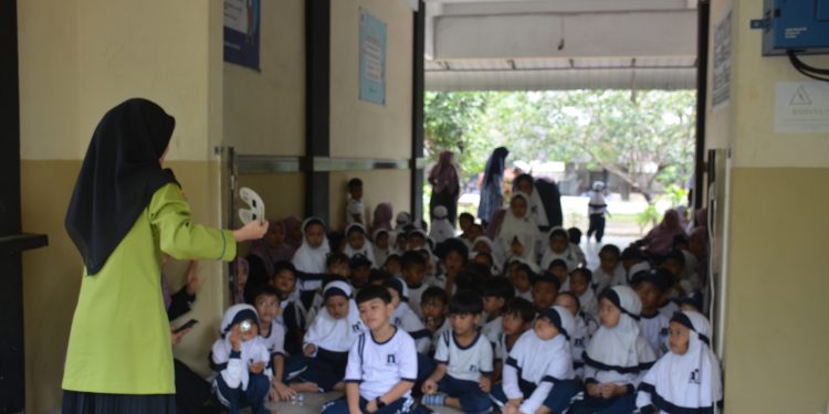 OIF Goes to School TK IT Nurul Ilmi
