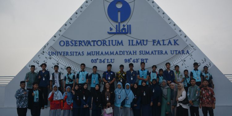 Rombongan Phatnawitya Yala School Thailand Berkunjung ke OIF UMSU