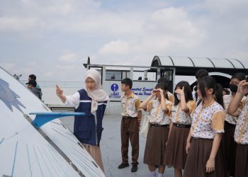 Kunjungan dari SMP Maitreyawira