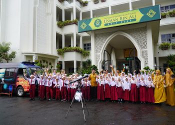 OIF Goes to School SD IT Plus Usman Bin Ali Medan