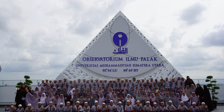 Kunjungan dari SD IT Luqmanul Hakim Sei Mencirim