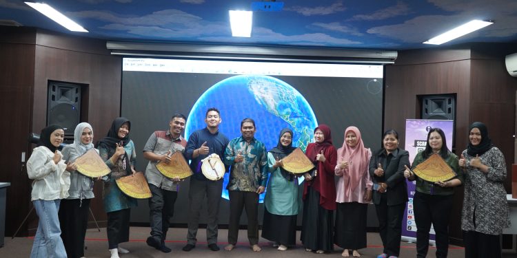 Mahasiswa Magister Pendidikan Matematika UMSU Melaksanakan Praktikum di OIF UMSU