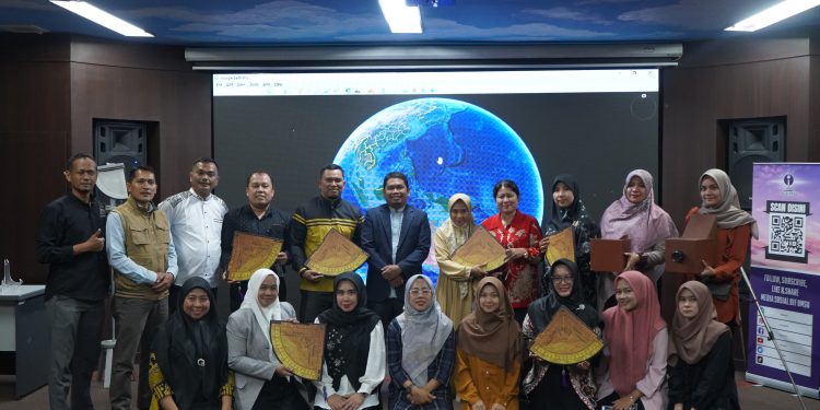 Mahasiswa Magister Pendidikan Matematika UMSU Praktikum di OIF UMSU