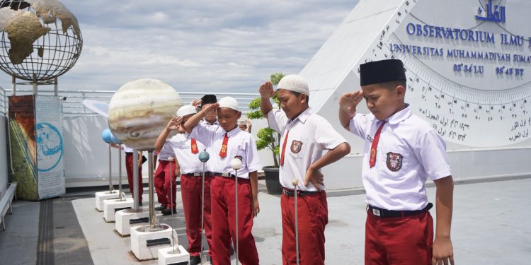 Kunjungan sekolah SD Swasta Nurul Huda Medan
