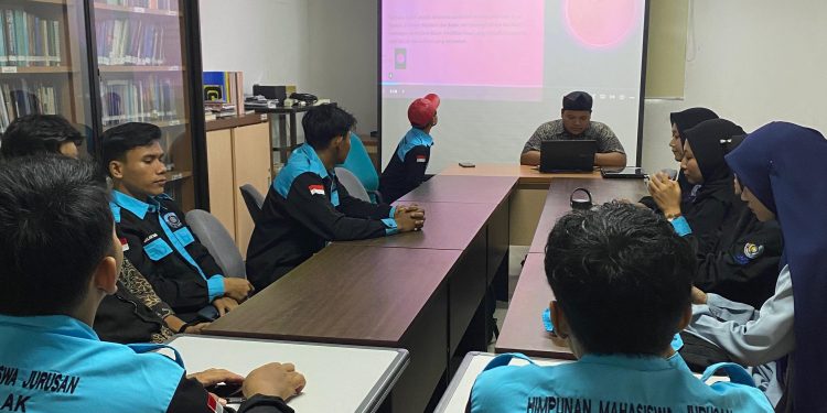 OIF UMSU Gelar Diskursus Menyambut Gerhana Bulan Total 2025