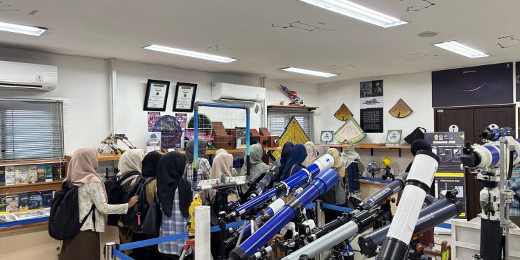 Kunjungan Mahasiswa Prodi Magister Pendidikan Matematika UMSU ke Observatorium Ilmu Falak