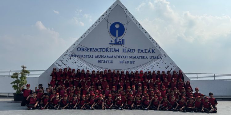 Kunjungan dari SD Swasta Siti Hajar Medan