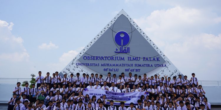 Kunjungan dari SMP Kalam Kudus Medan