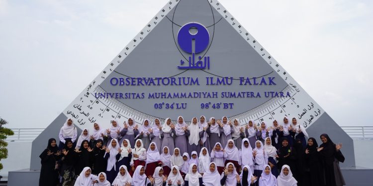 Ma’had Al Izzah Kunjungi OIF UMSU