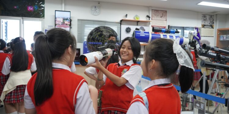 Kunjungan SD Carnegie