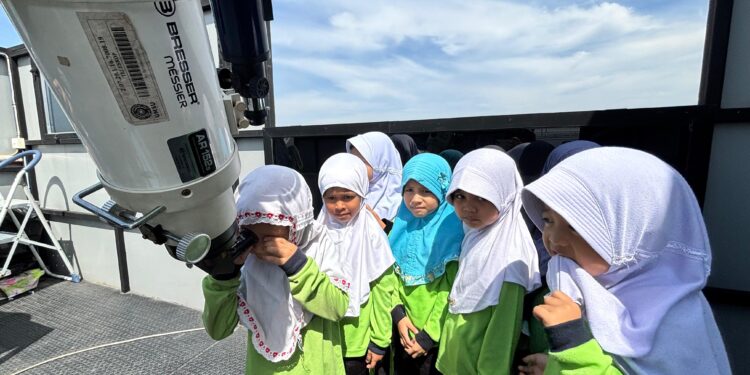 Kunjungan dari TK Al Muttaqin Medan