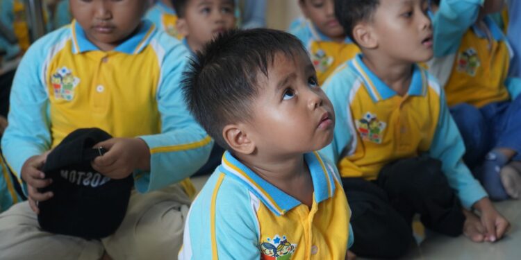 SERU BANGET! Hari ini, OIF UMSU kedatangan adik-adik comel dari Bimba Bintang Junior Eka Rasmi.