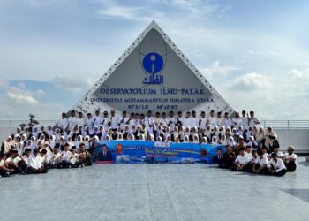 Sebanyak 118 siswa beserta guru pendamping dari SMA Ar Rozaq Rantauprapat melaksanakan kunjungan studi ke OIF UMSU.