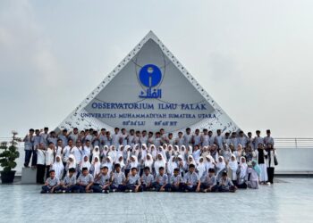 OIF UMSU menerima kunjungan siswa/i sebanyak 93 orang dari MTS Al-Hidayah Langkat yang dibersamai oleh Bapak/Ibu guru.